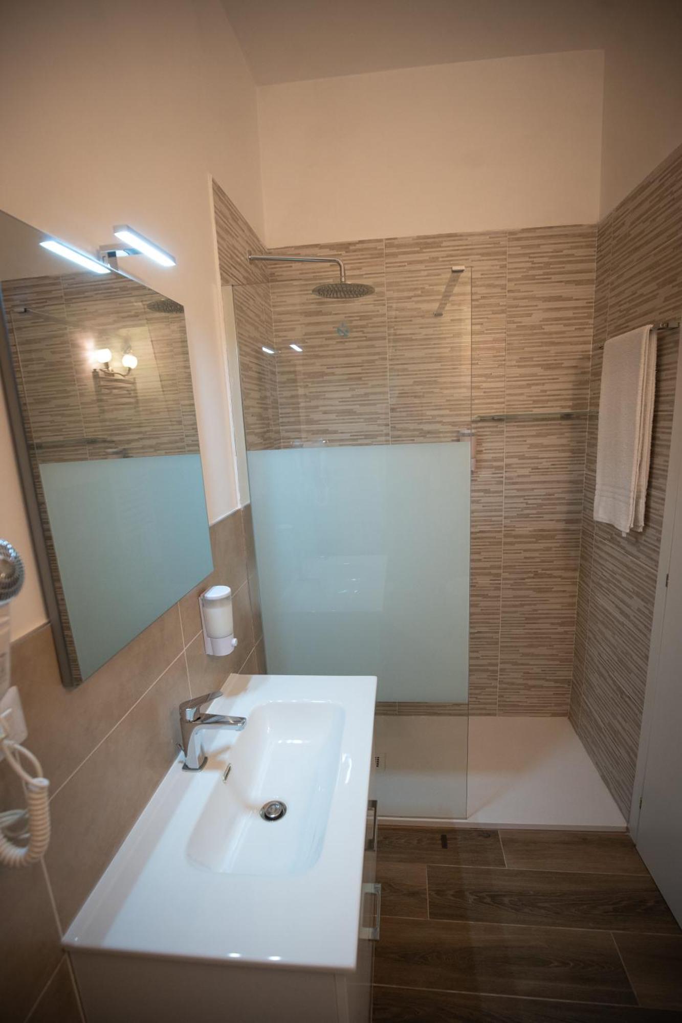 Romecoming Ostiense Guest House エクステリア 写真